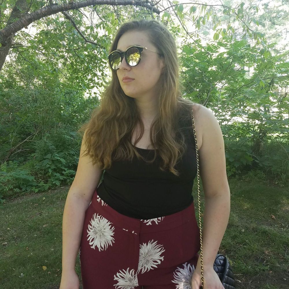Meet your Posher, Dana